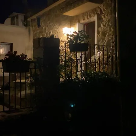 Hébergement de vacances Maison De Charme Avec Terrasse Hauteurs D Ota