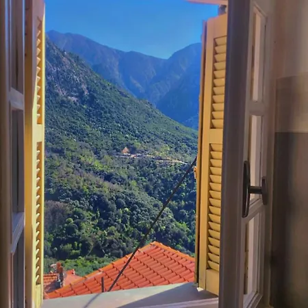 Hébergement de vacances Maison De Charme Avec Terrasse Hauteurs D Ota