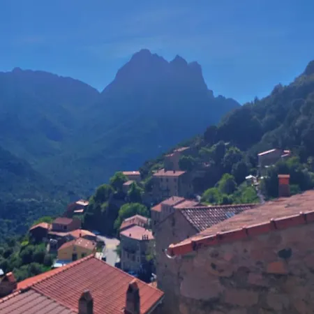 Maison De Charme Avec Terrasse Hauteurs D Ota Hébergement de vacances